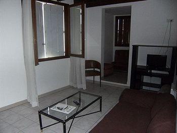 Hotel Résidence Larroque